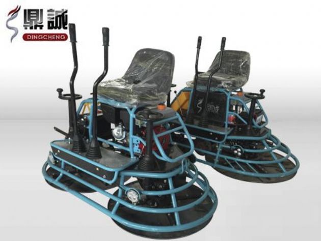 點(diǎn)擊查看詳細(xì)信息<br>標(biāo)題：雙盤(pán)駕駛式抹光機(jī) 閱讀次數(shù)：13096